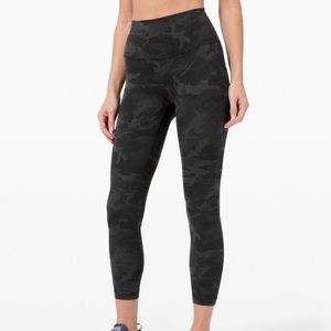 Lululemon wunder under camo leggings